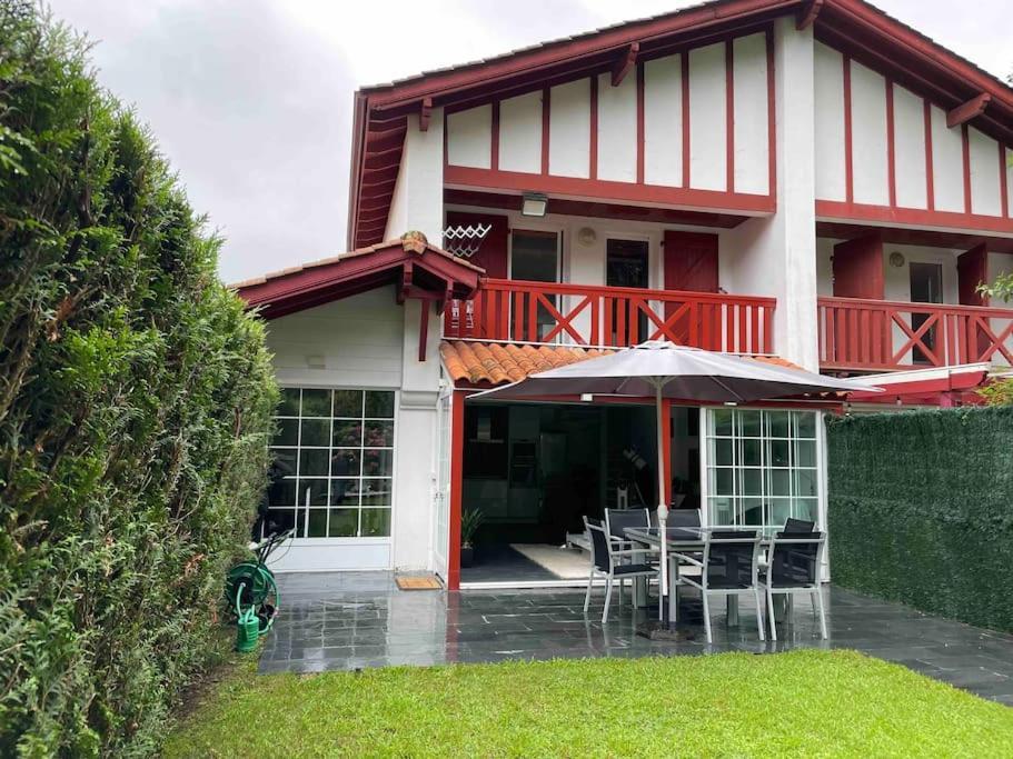 Casa Romantica En Hendaya Villa Екстериор снимка